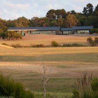 au-Mornington Peninsula-Jolson Stephen-White Hall Black-house-country